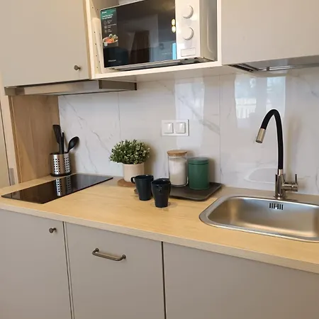 Super With Balcony & View! ורשה