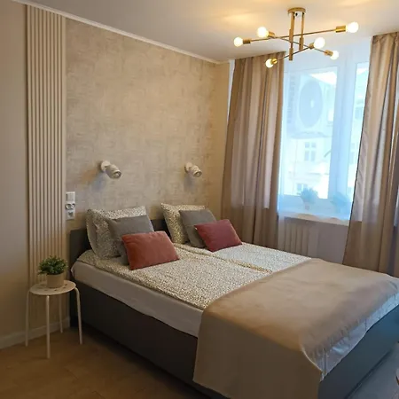 Super With Balcony & View! דירה ורשה