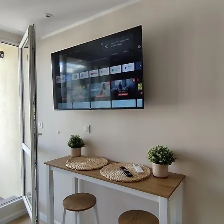 Super With Balcony & View! *