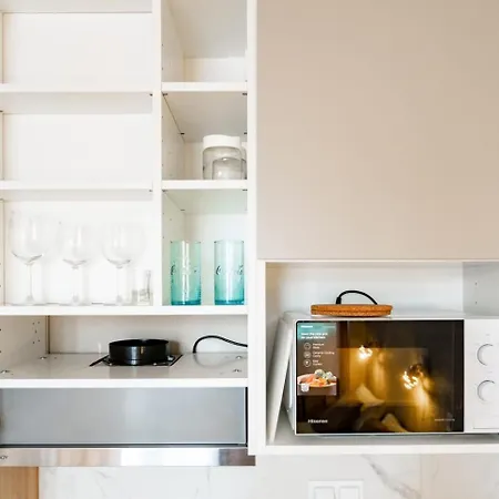 Super Modern Flat With Balcony & View! #55